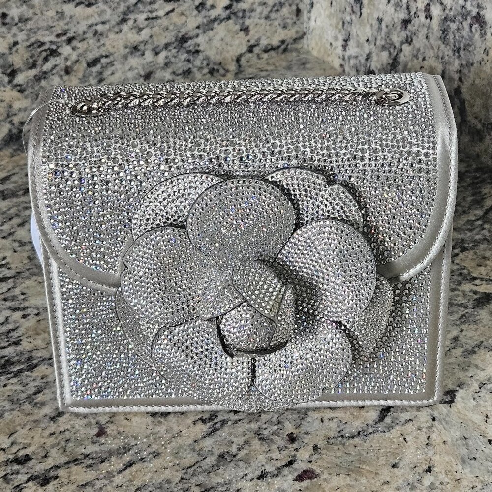 OSCAR DE LA RENTA SILVER CRYSTAL FLOWER CROSSBODY BAG HOLIDAY EVENING HANDBAG